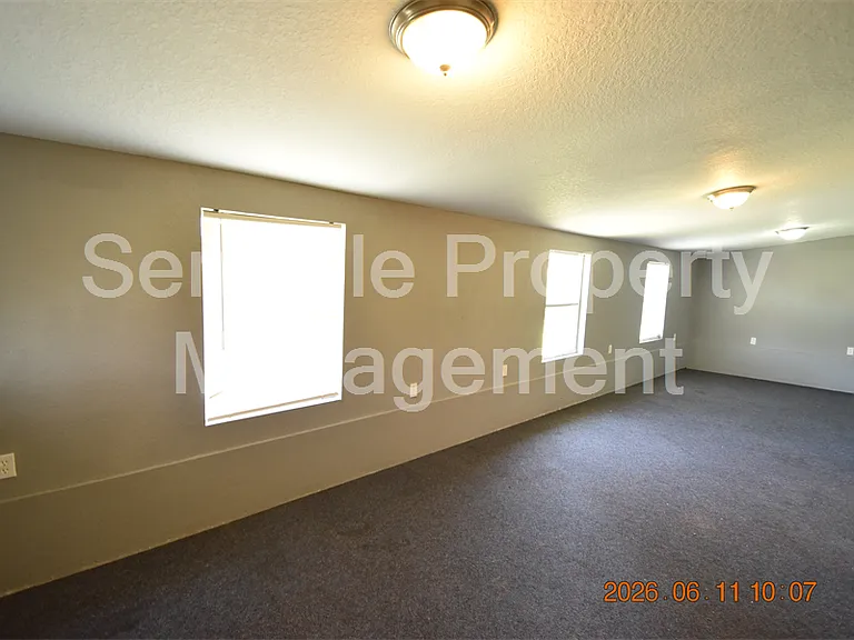 1906 E Bougainvillea Ave — Photo 12