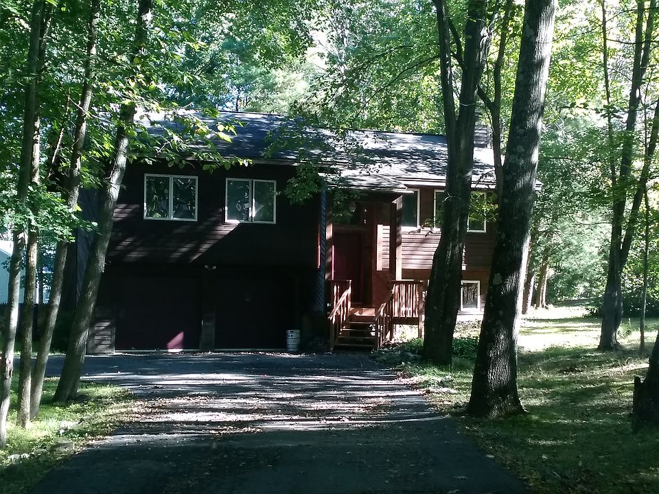 1st image of 2 Elizabeth Ln