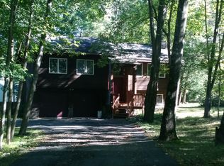 2 Elizabeth Ln, Saratoga Springs, NY 12866