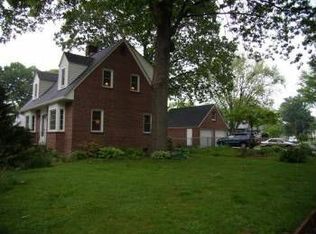 911 Maple Ave, Oaklyn, NJ 08107