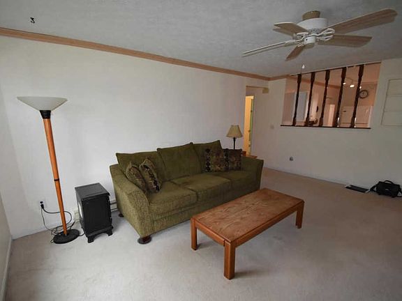 3rd image of 4036 Briarbush Dr