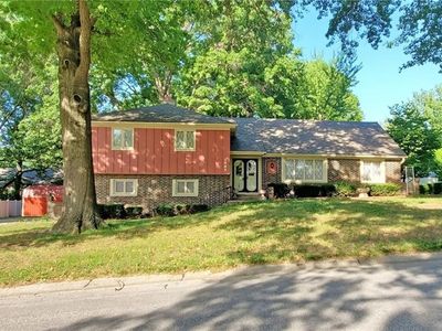 1001 Bird Ave, Harrisonville, MO, 64701