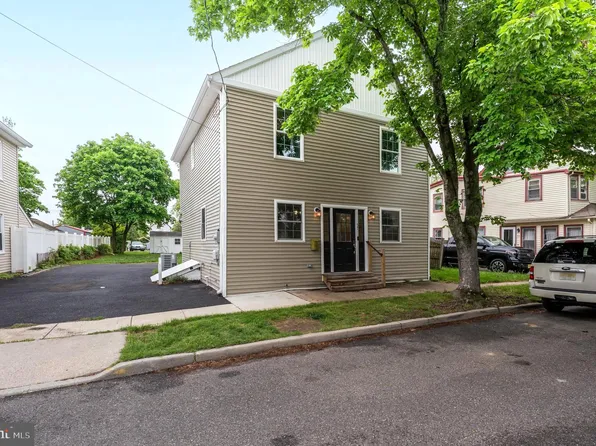 57 Jarvis St, Pemberton, NJ 08068