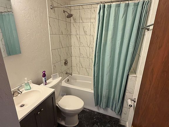 4th image of 810 7th St