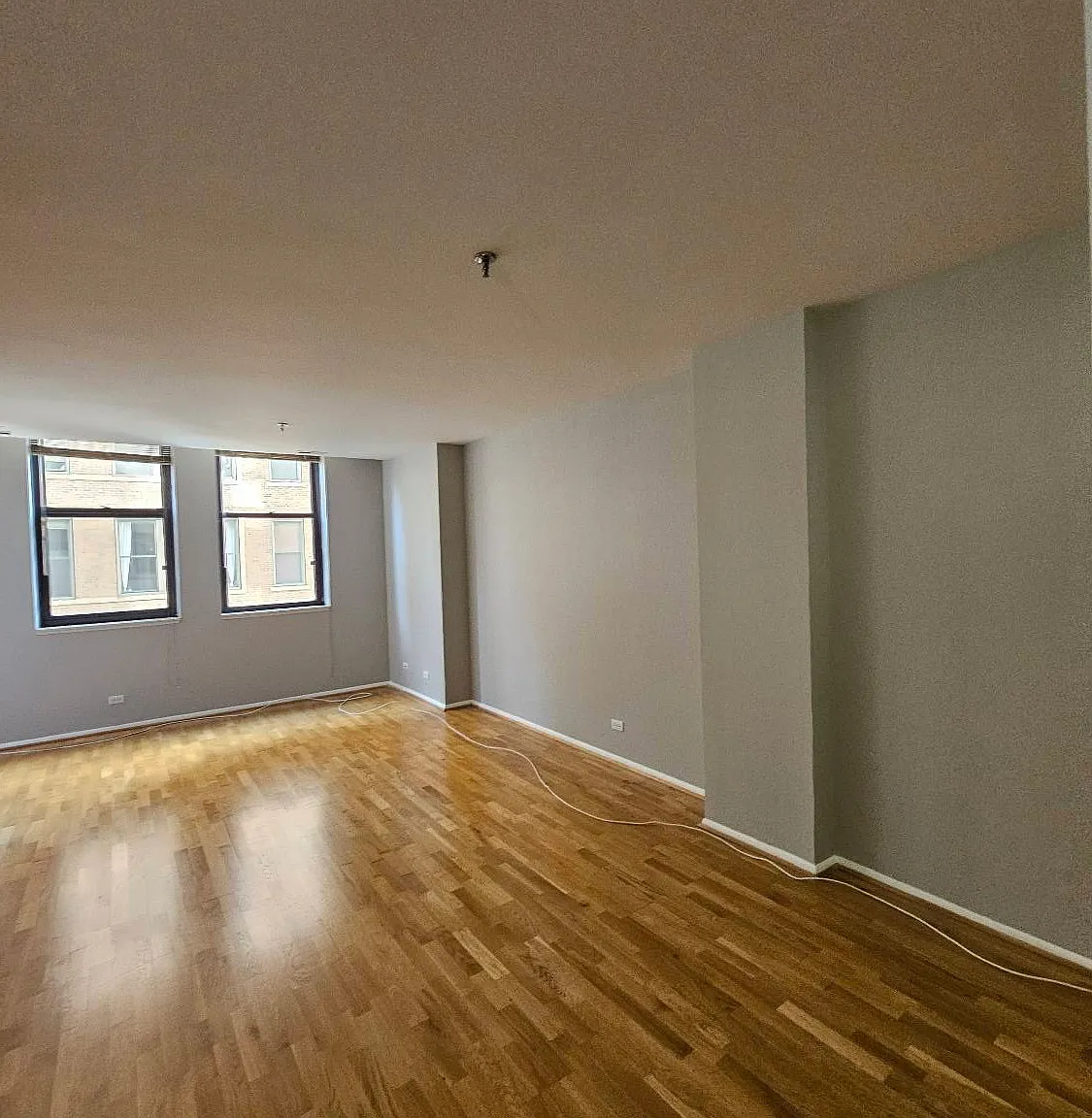 780 S Federal St — Photo 2