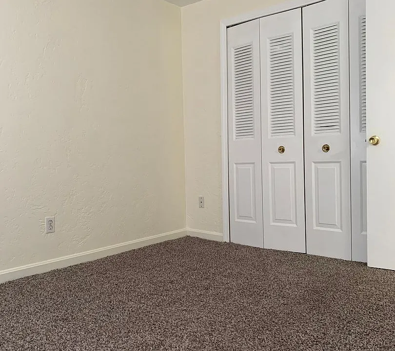1 Vista Ln
