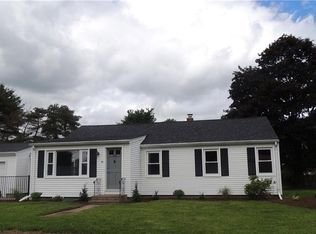 30 Greenfield Rd, Cumberland, RI 02864