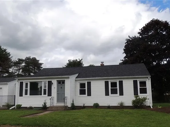 30 Greenfield Rd, Cumberland, RI 02864