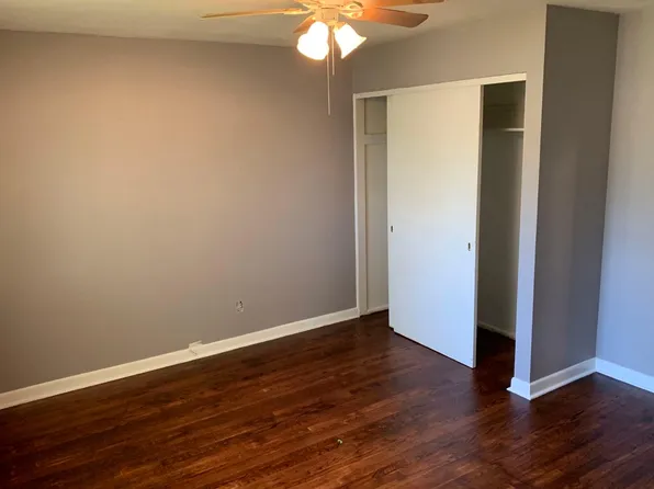 775 Manresa Ln, Florissant, MO 63031