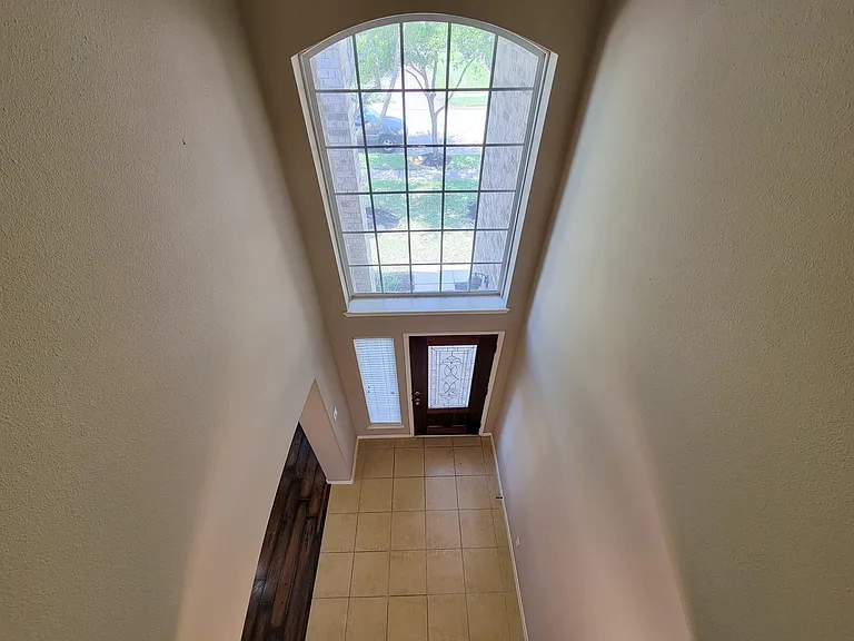 20931 Flower Croft Ct — Photo 3