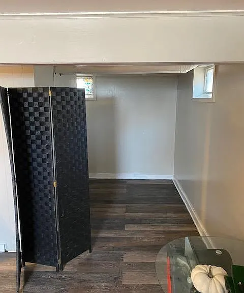 4748 Meredith Ave — Photo 9