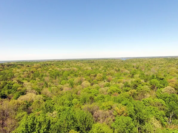 43261 Joy Ln, Hollywood, MD 20636