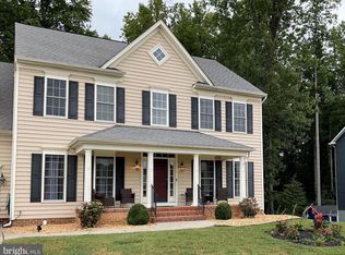 17485 Jackson Dr, Bowling Green, VA 22427