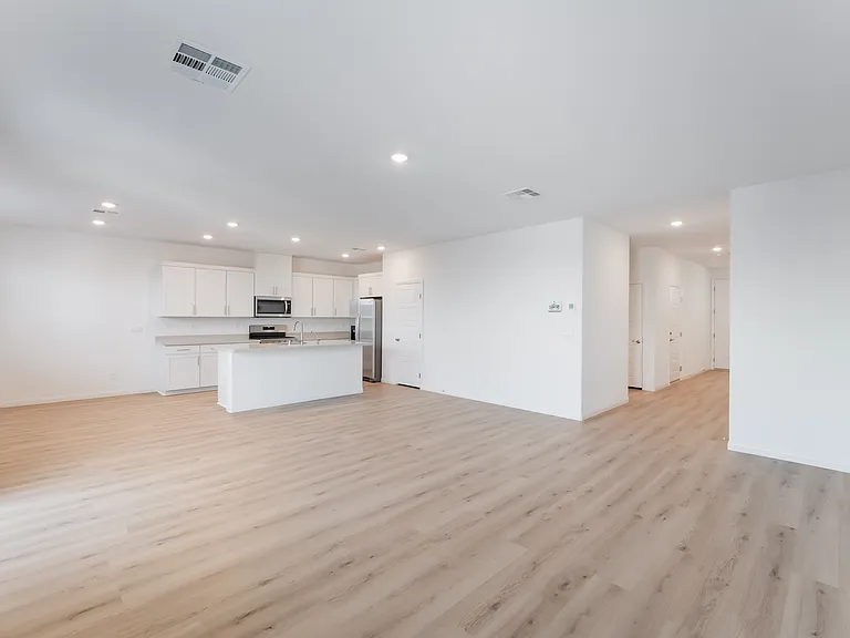 6217 Seastrand St — Photo 7