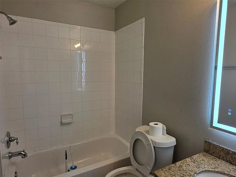 10531 Southway Bend Ln — Photo 6