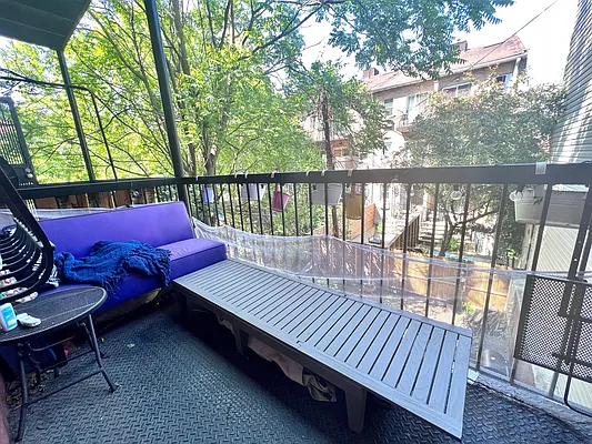 Rented by Compass | media 9