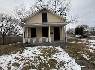 1101 S Central Ave, Burlington, IA 52601