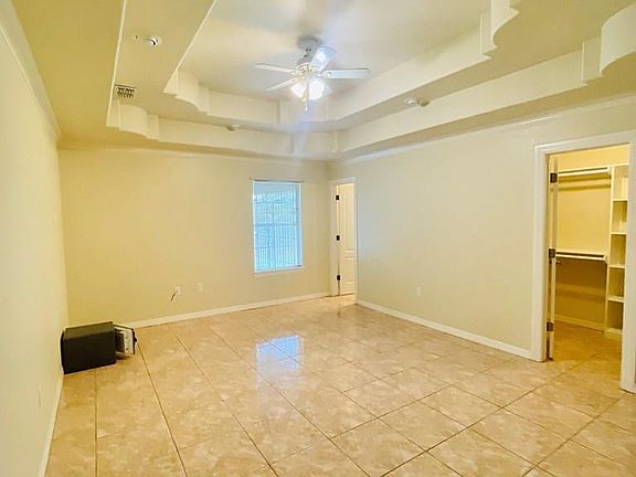 4th image of 4073 Westland Dr #15