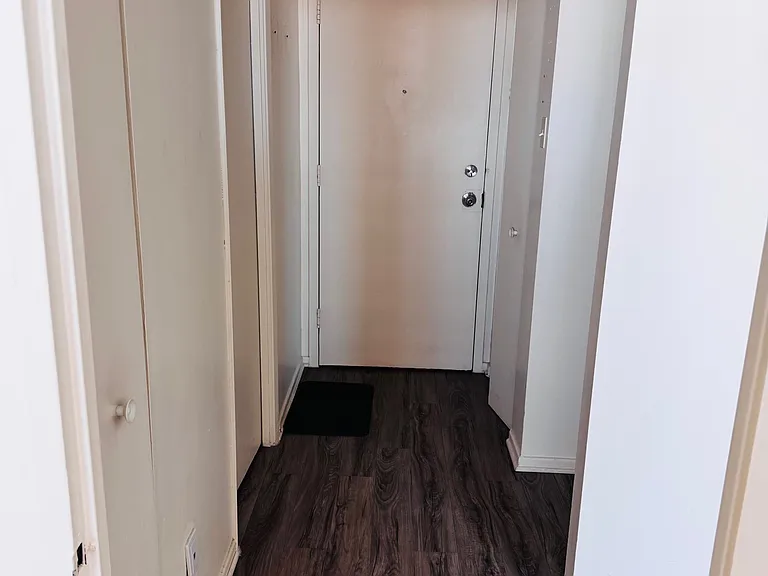 52 Bayswater Ave — Photo 12