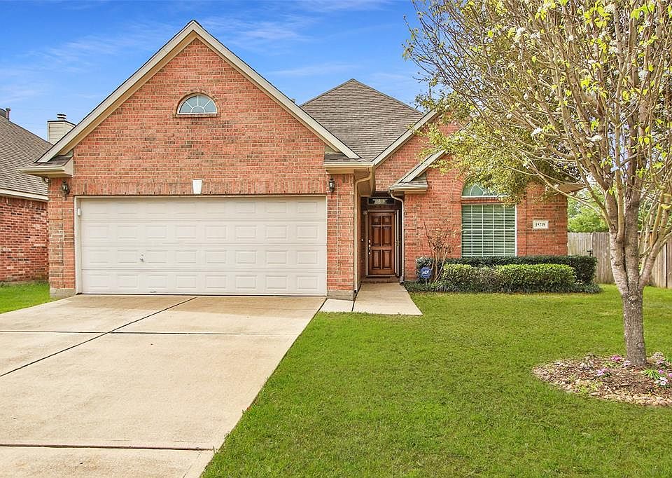 1st image of 15219 Tysor Park Ln
