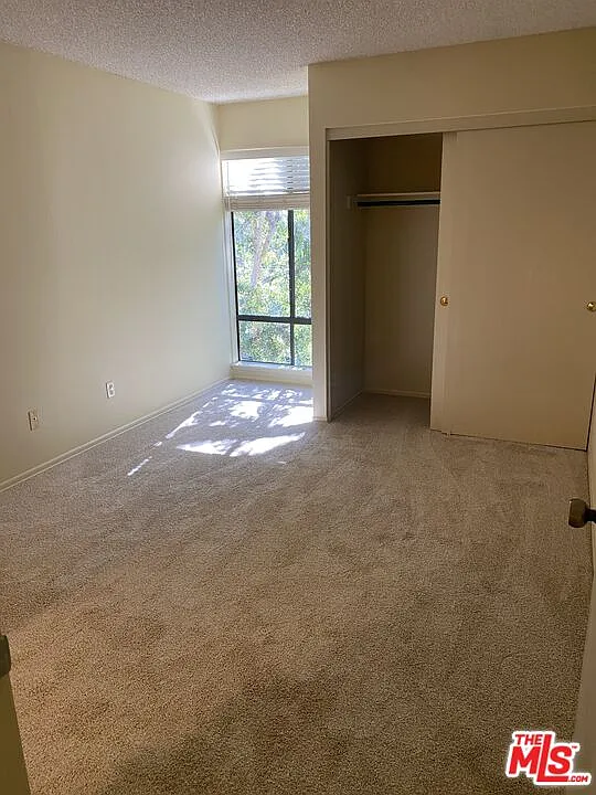 Building Photo - 2909 Arizona Ave #14
