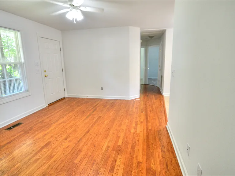2300 Redbird Ln — Photo 3