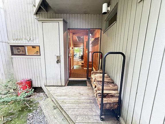 2nd image of 72 Trailside Drive #14