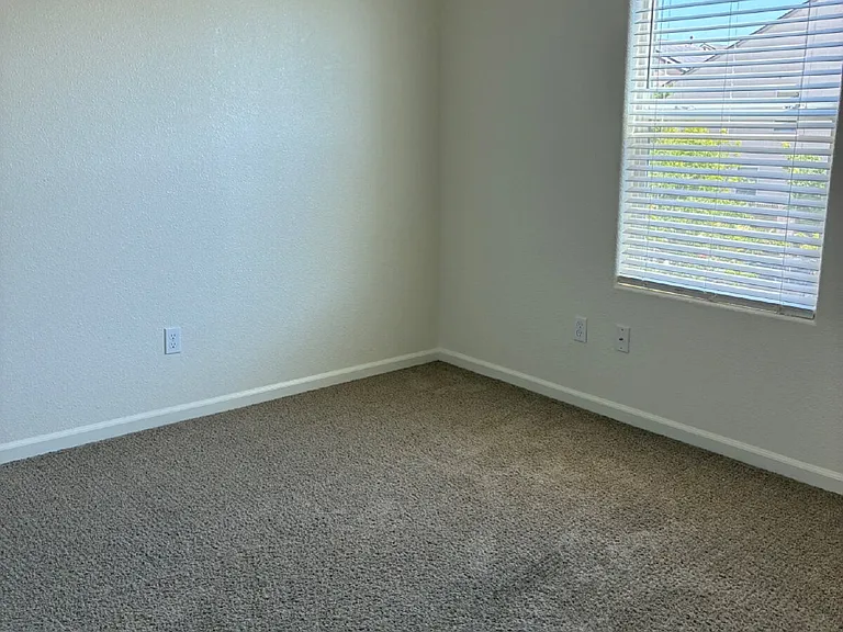 149 Shafer Ave — Photo 17