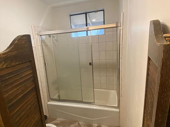 Cowboy/girl Bathroom