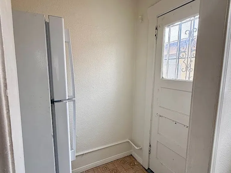 4150-4152 Wilson Ave — Photo 17
