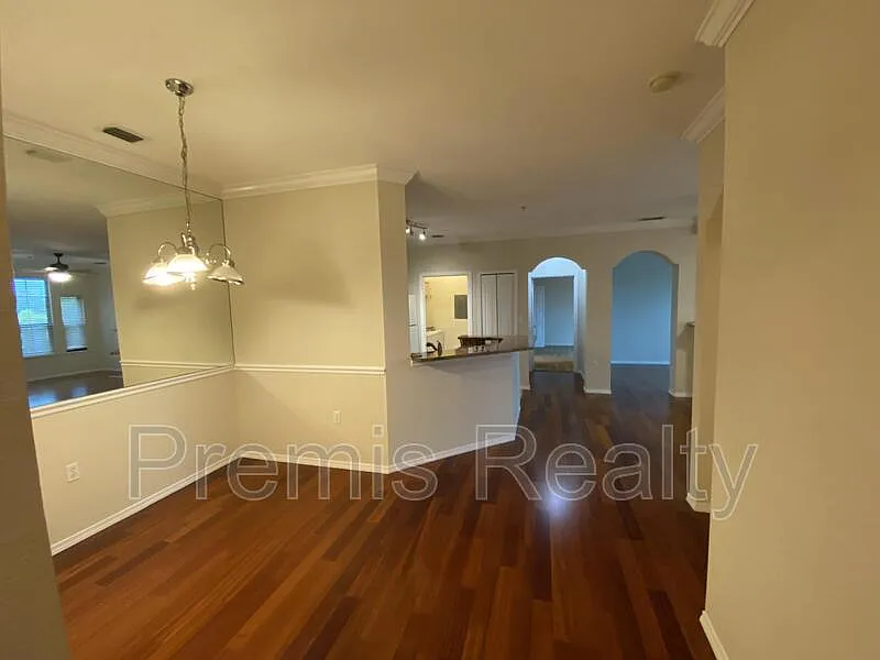 2 bed, 2.0 bath, 1309 sqft, $2,295 — Photo 2