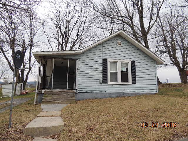 1st image of 675 W Spiller St