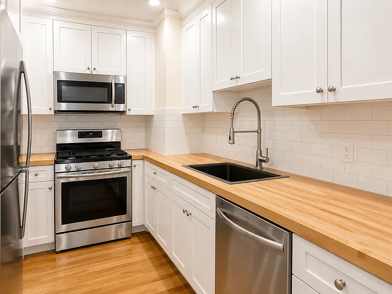 448A Park Dr #7 — Photo 8