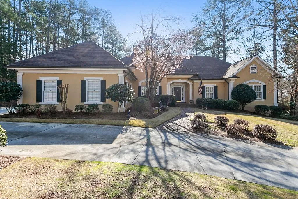 2694 Harvest Dr SE photo 1