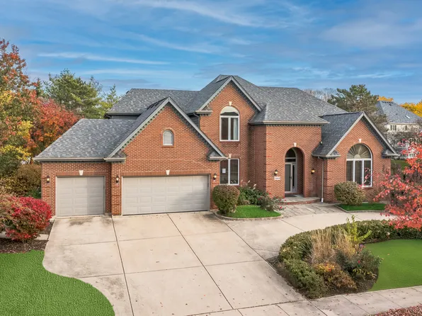 2604 Wendy Dr, Naperville, IL 60565