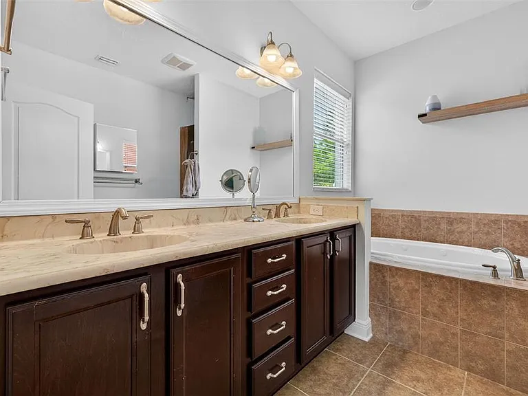 3204 W Marlin Ave — Photo 23