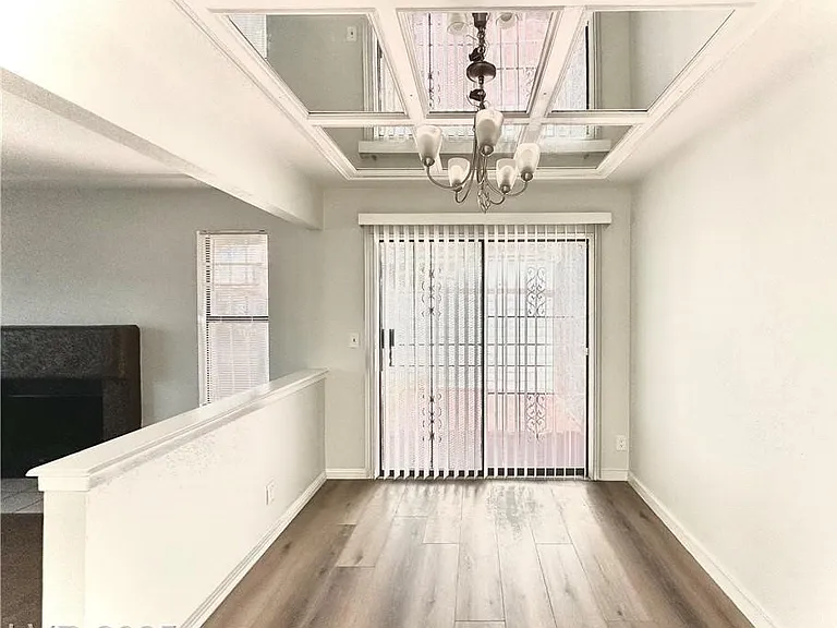 2112 Venus Ave #A — Photo 5