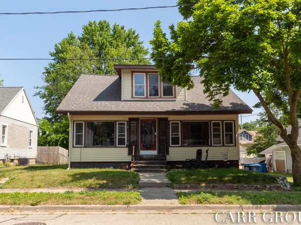 253 Lincoln St, Coopersville, MI 49404