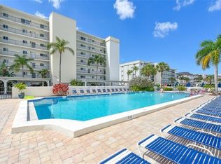 757 Beach Rd APT 300, Sarasota, FL 34242