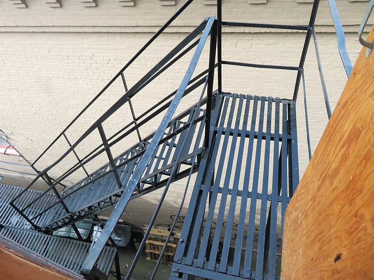 156 E State St #4 — Photo 36