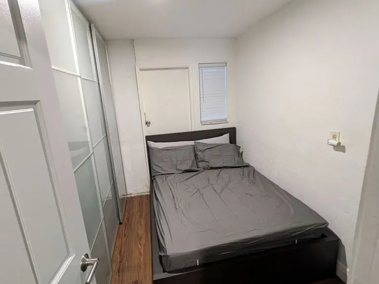 Small bedroom with closet has been with memory foam mattress