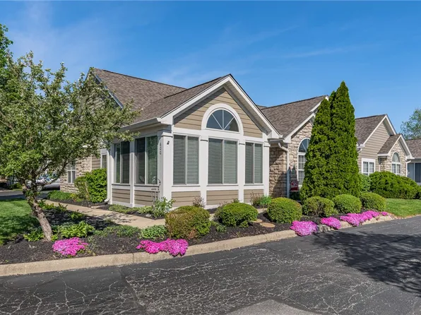 1600 Turnberry Village Dr, Dayton, OH 45458