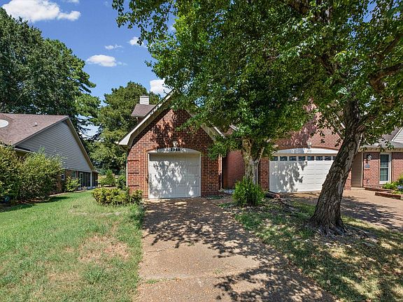 2nd image of 3968 Sawgrass Dr