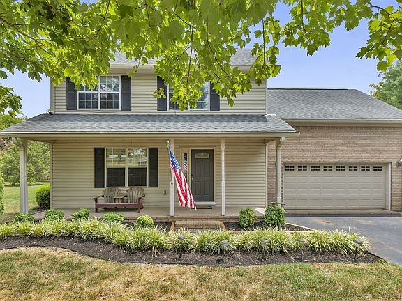 2nd image of 2810 Washington Ct