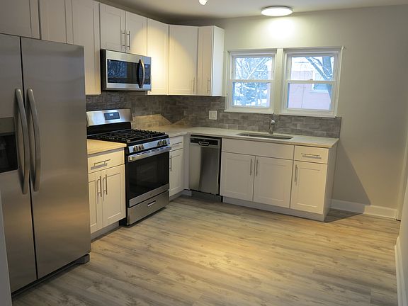 2nd image of 34 Evergreen St
