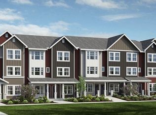 19226 NE 69th Cir #104, Redmond, WA