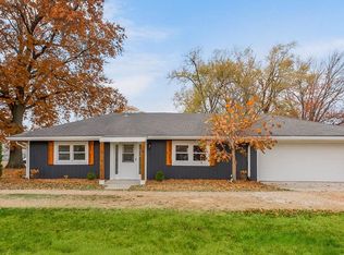 206 W Spring St, Spring Hill, KS 66083