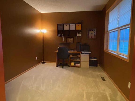 3rd image of 1221 Singing Hills Dr SE