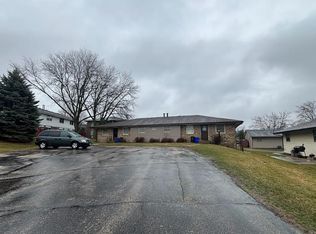 4407 Grinnell Dr, Rockford, IL 61109
