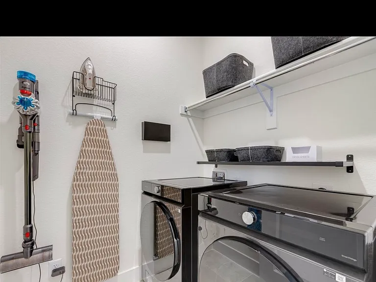 1513 Waxwing Pl — Photo 27